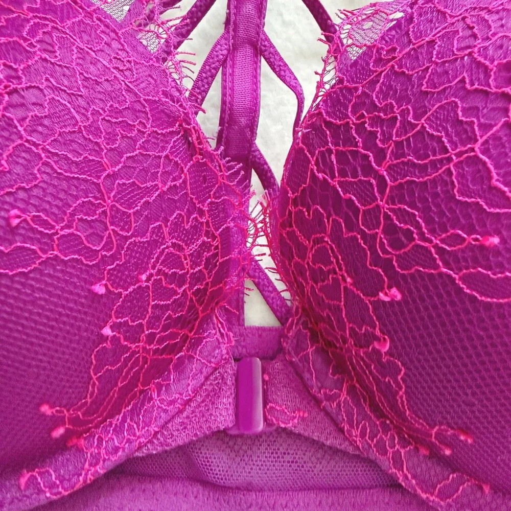 Victoria's Secret Very Sexy Magenta Floral Lace Front-Close Push-Up Bra 32B - Picture 7 of 16